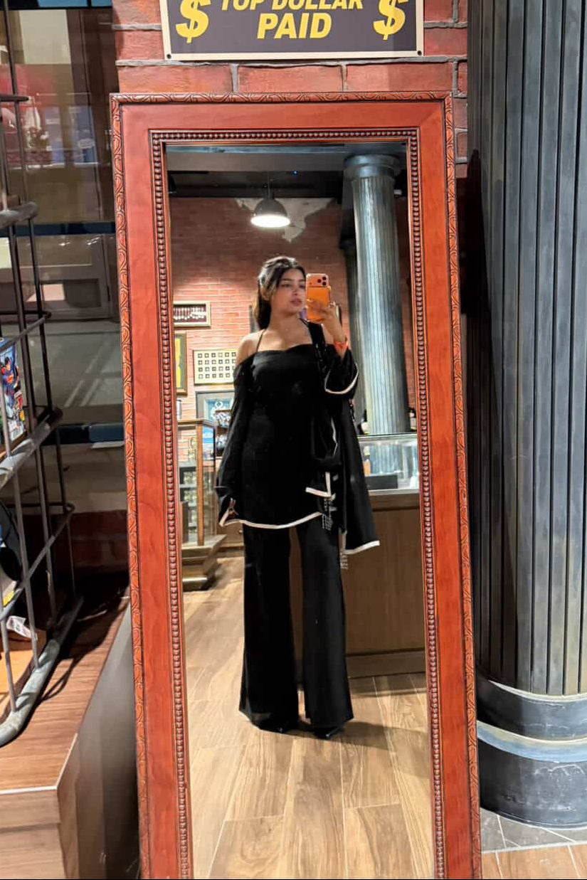 The Rekha Suit